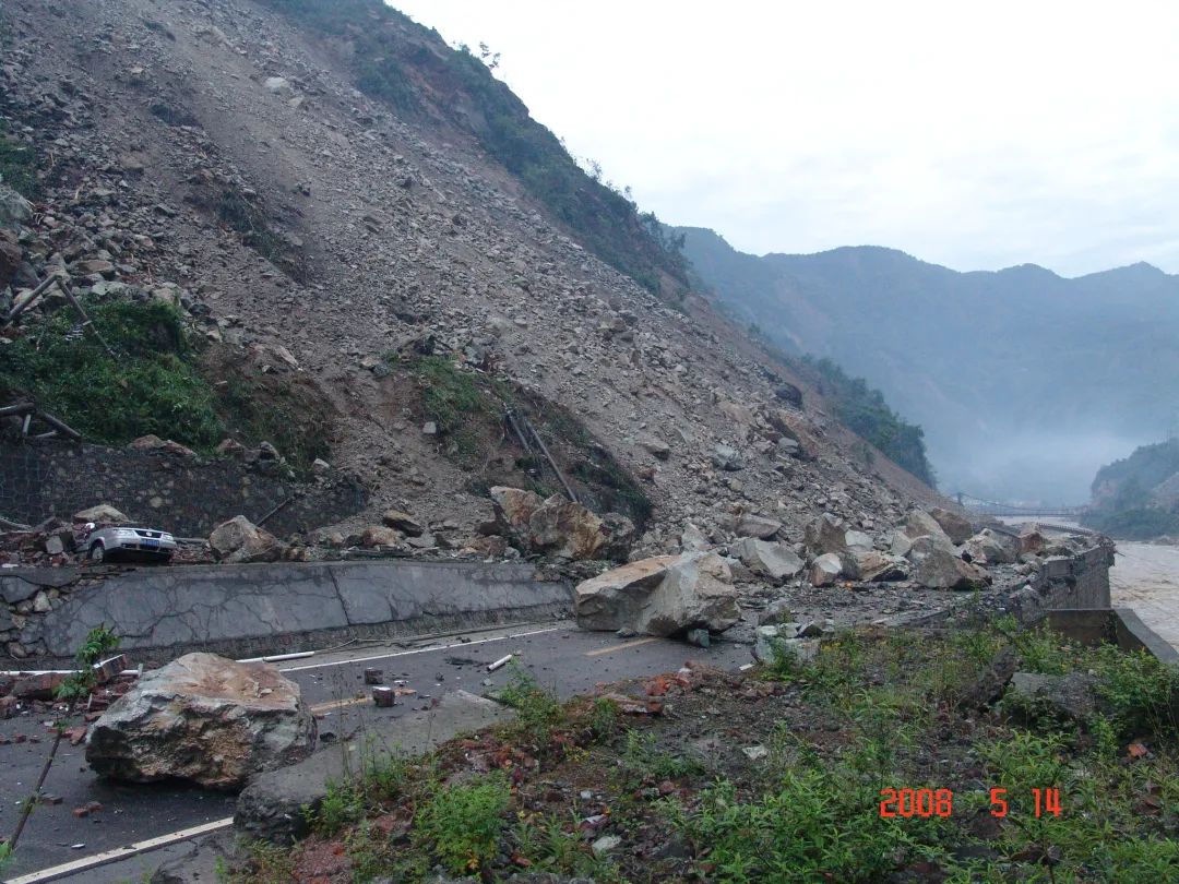 1684121963686010861.jpg 4.jpg